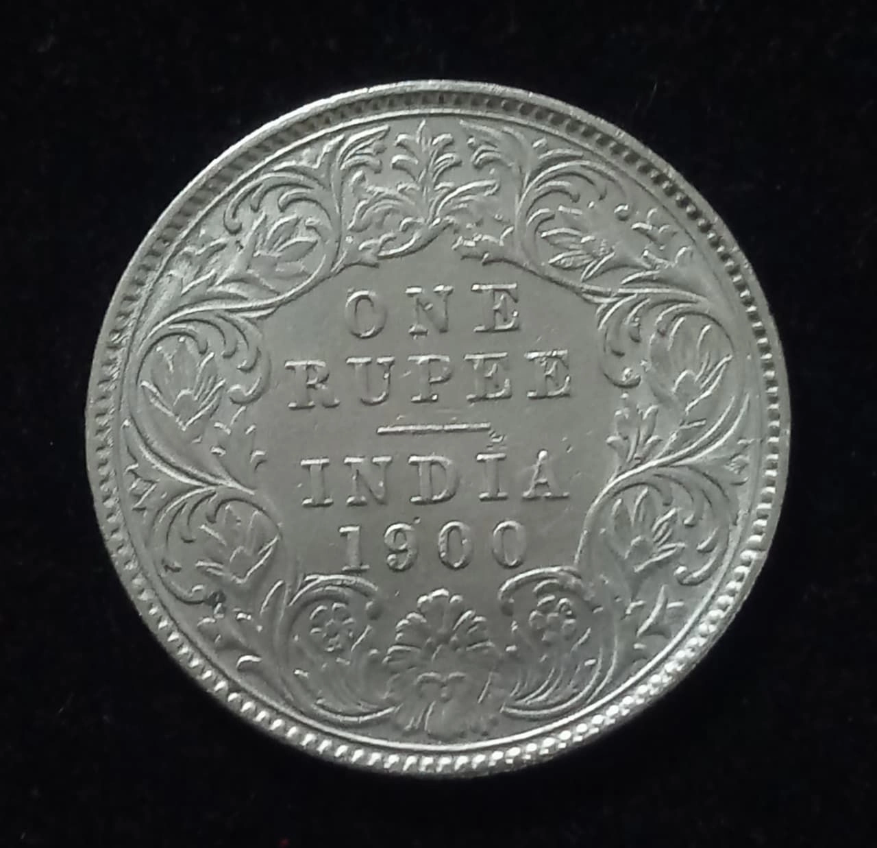 One Rupee 1900 Victoria Empress