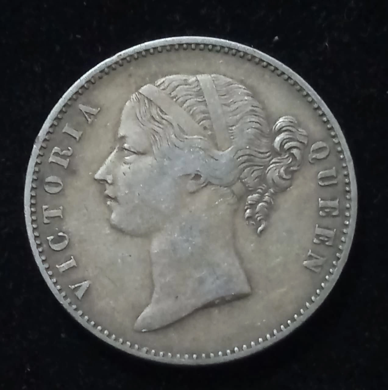 One Rupee 1840 Victoria Queen Divided Legend
