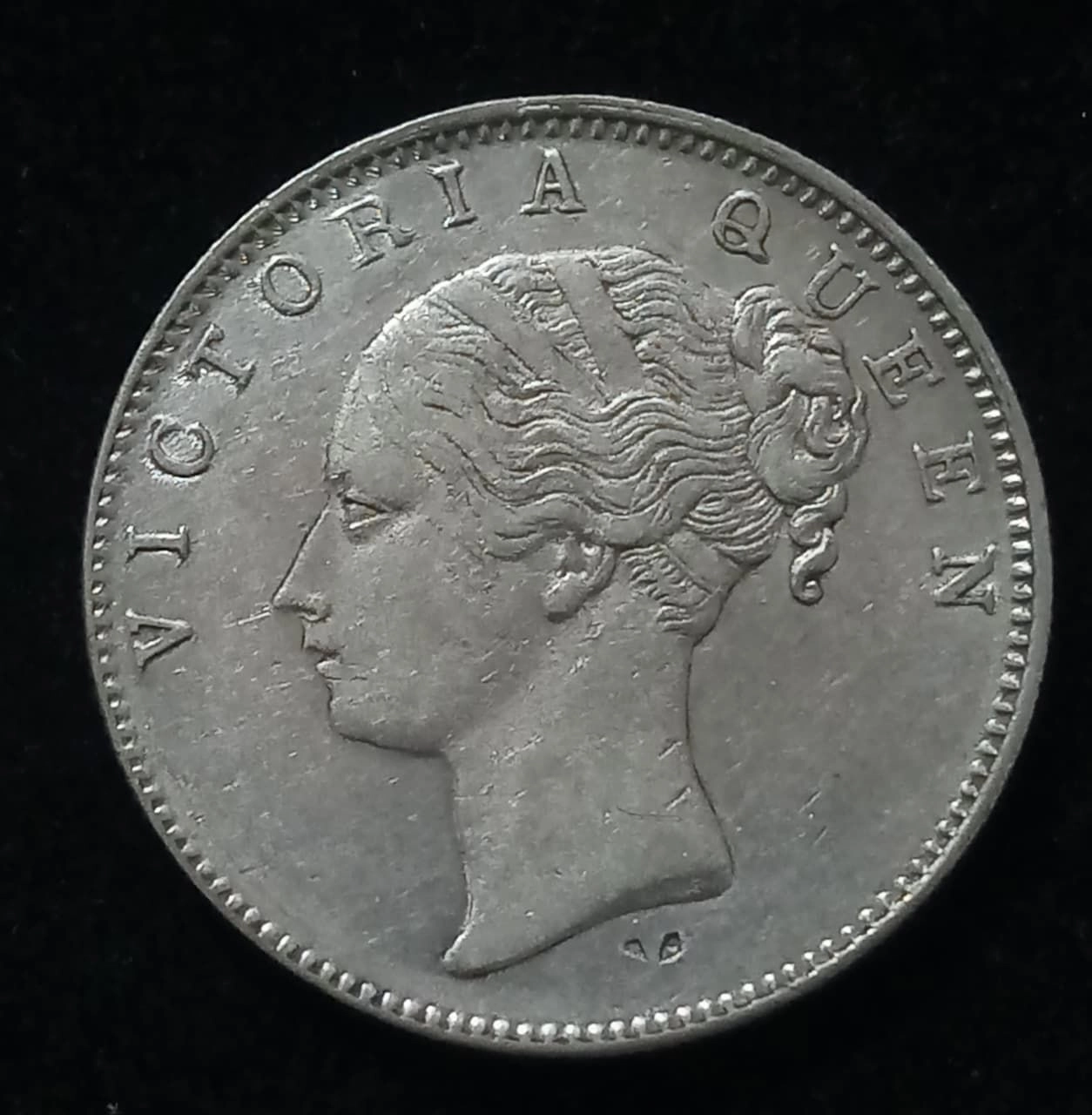 One Rupee 1840 Victoria Queen Continuous Legend