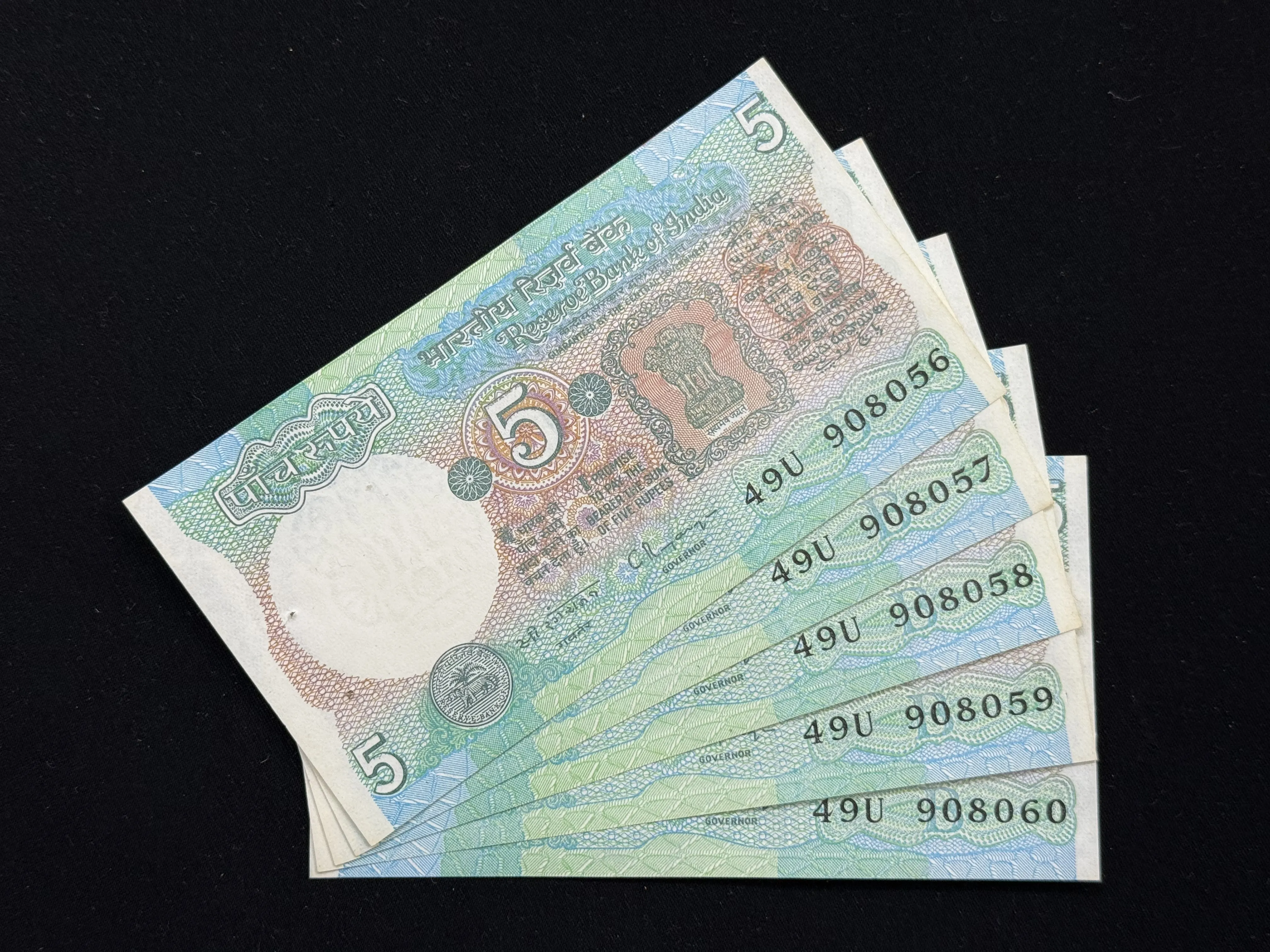 India, Rupees 5 x 5 Consecutive Serial Number Banknotes, Same Prefix (49U), Tractor Issue, Sign. BC. Rangarajan, Inset B, UNC, (49U 908056)