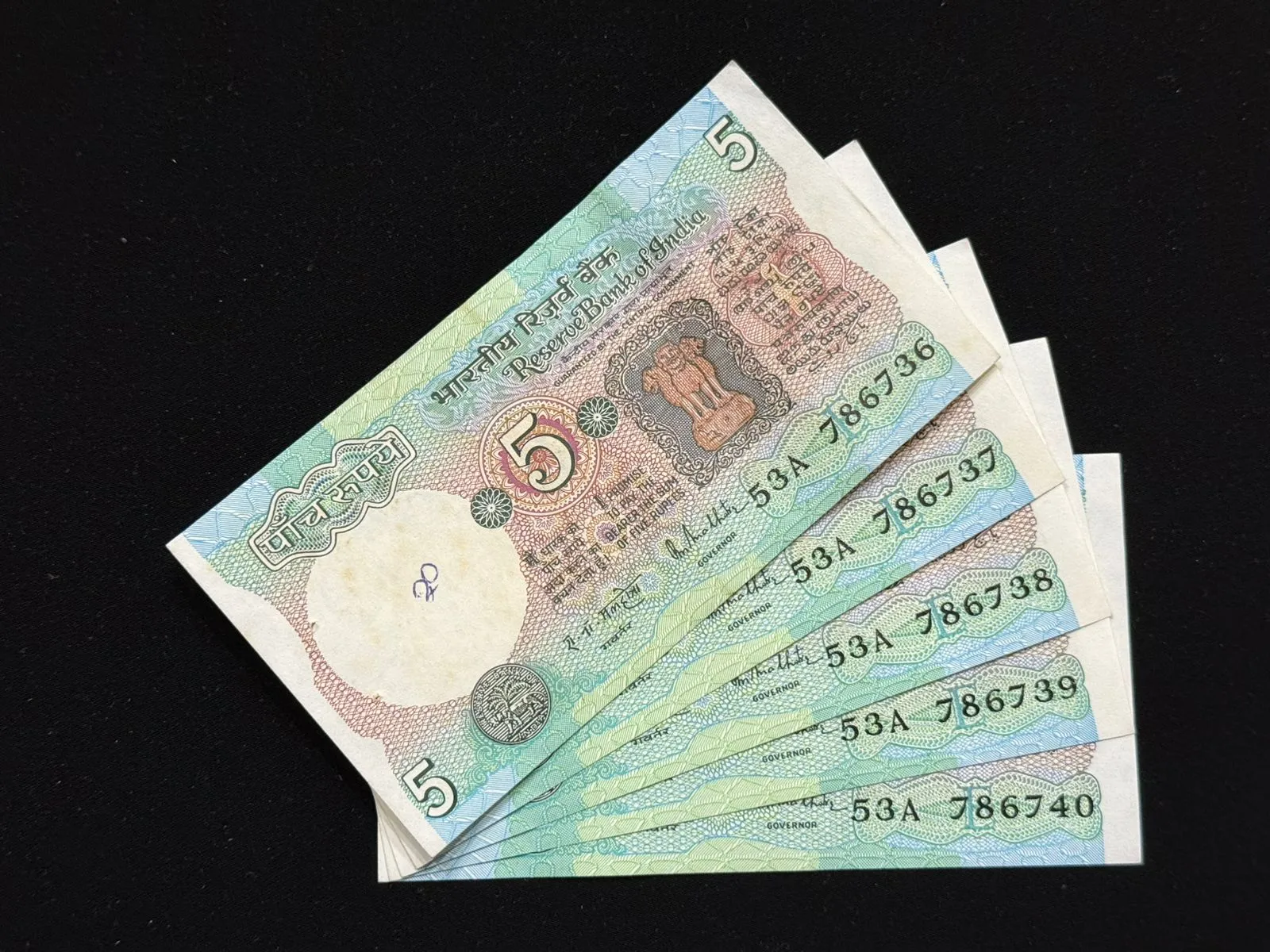 India, Rupees 5 x 5 Consecutive Serial Number Banknotes, Holy Fancy Serial Number Starting 786, Tractor Issue, Sign. R. N. Malhotra, Inset E, UNC, (53A 786736)