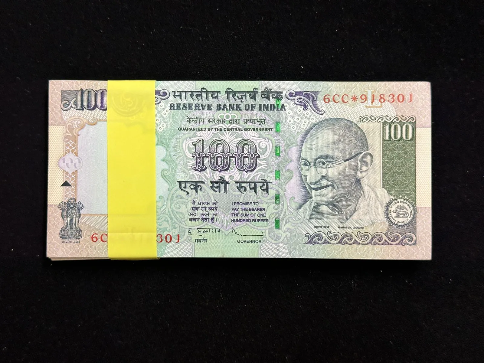 India, 2011 Rupees 100 Star Series Complete Serial Bundle of 100 Notes, Fancy Serial Number Ending 365, Sign. D. Subbarao, Inset L, Prefix 6CC, UNC, (6CC*918301)