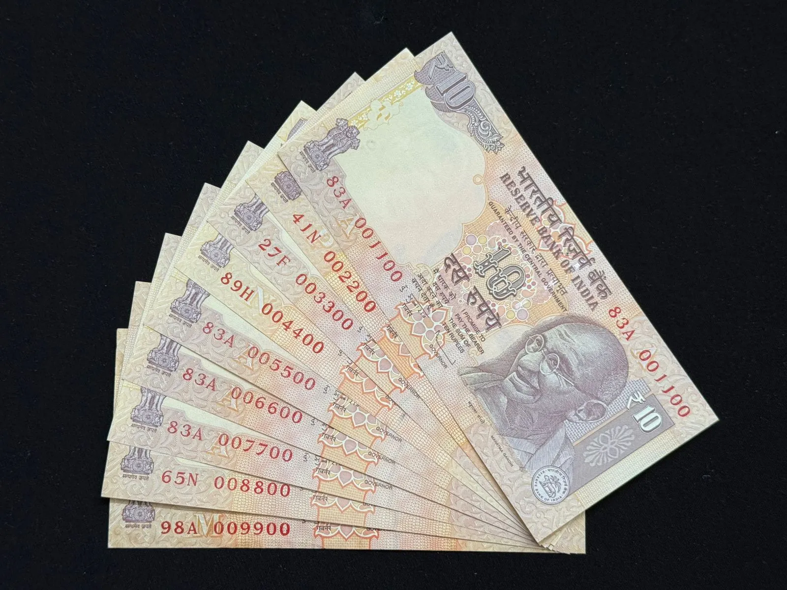 India, Rupees 10 x 9 Banknotes, Set of Fancy Mirror Serial Number 001100 - 009900, Sign. D. Subbarao, UNC, (83A 001100)
