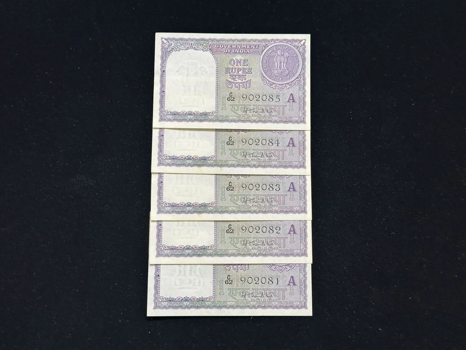 India, 1951 Rupee 1 x 5 Consecutive Serial Number Banknotes, Sign. H. M. Patel, Inset A, UNC, (C62 902081)