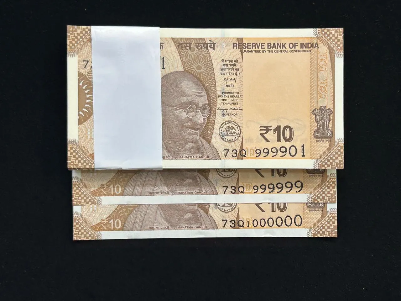 India, 2025 Rupees 10 Complete Serial Bundle of 100 Notes, Solid Fancy Serial Number 999999 & 1000000 (One Million), Sign. Sanjay Malhotra, Inset E, UNC, (73Q 999901)