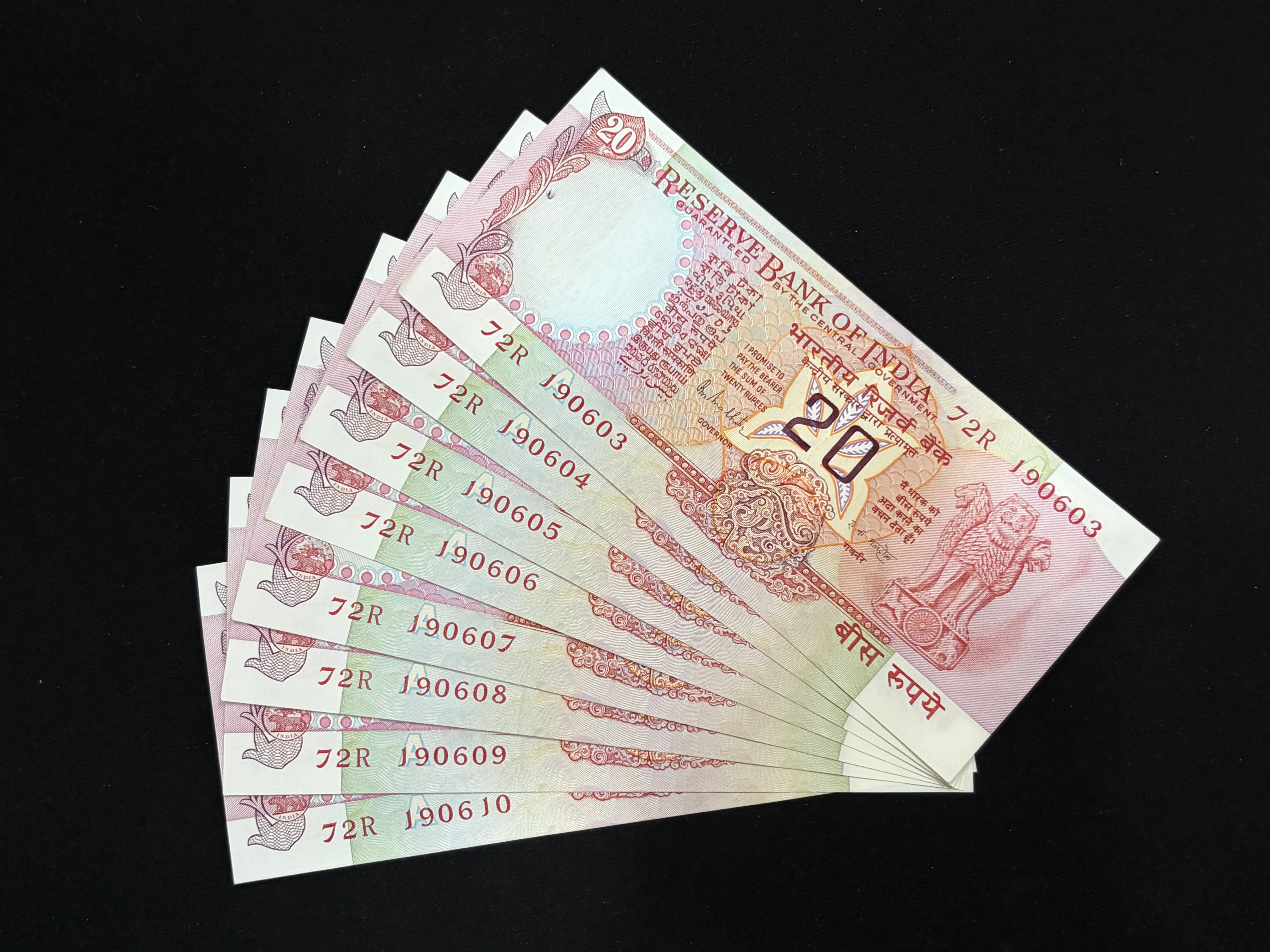 India, Rupees 20 Banknote x 8 Consecutive Serial Banknote, Birthday Date Fancy Serial Number 19-06-03, Konark Wheel Issue, Sign. R.N. Malhotra, Inset A, UNC, (72R 190603)
