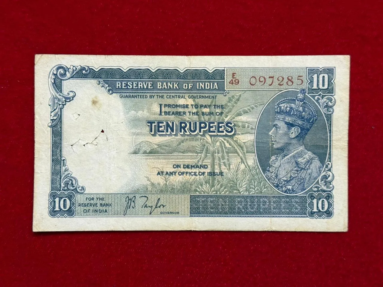 British India, 1938 Rupees 10 Banknote, King George VI (KG VI), Sign. J. B. Taylor, (E49 097285)