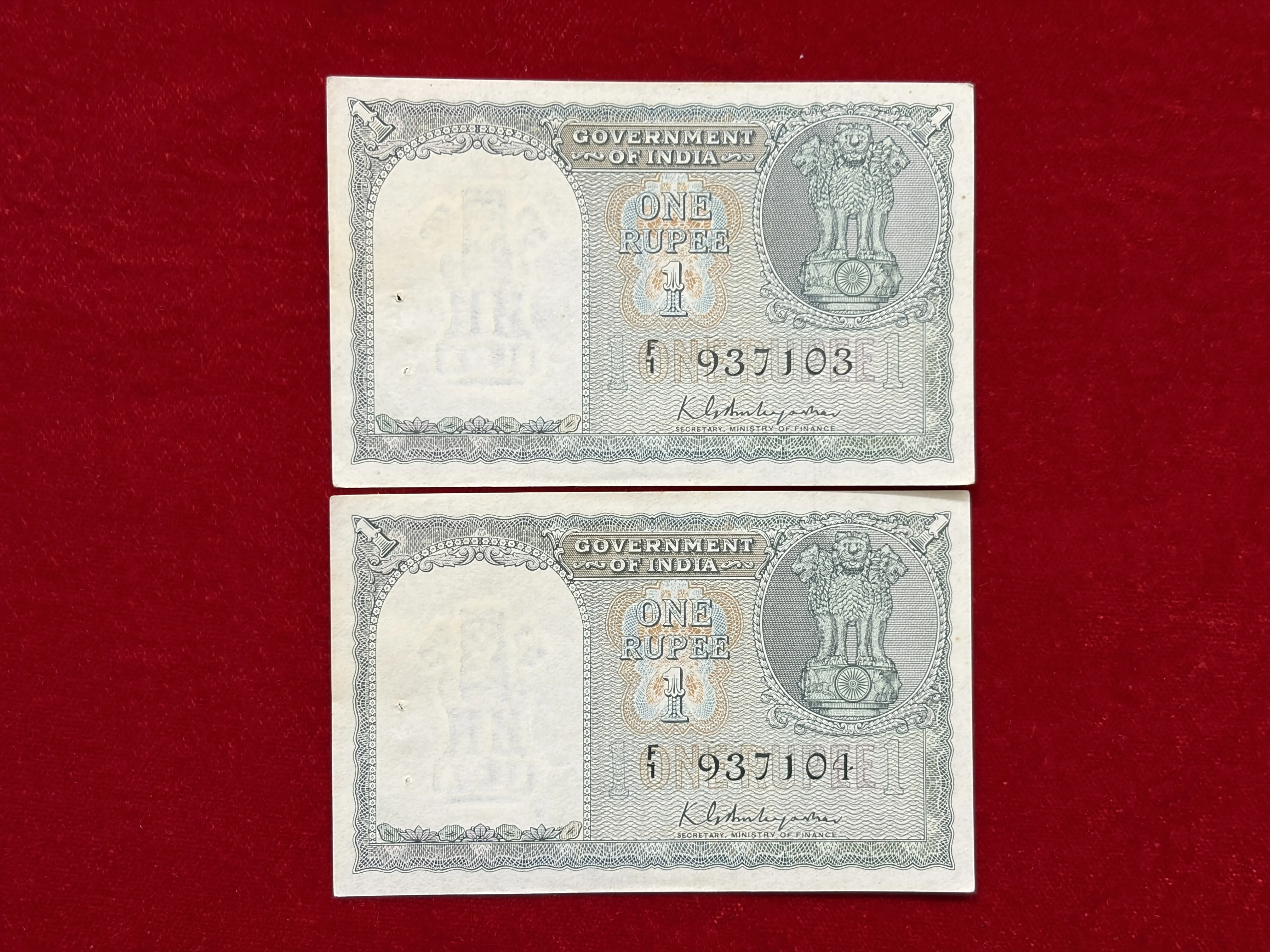 India, 1950 Rupee 1 x 2 Consecutive Serial Number Banknotes, Sign. K.G. Ambegaonkar, UNC, RARE, (F1 973103)