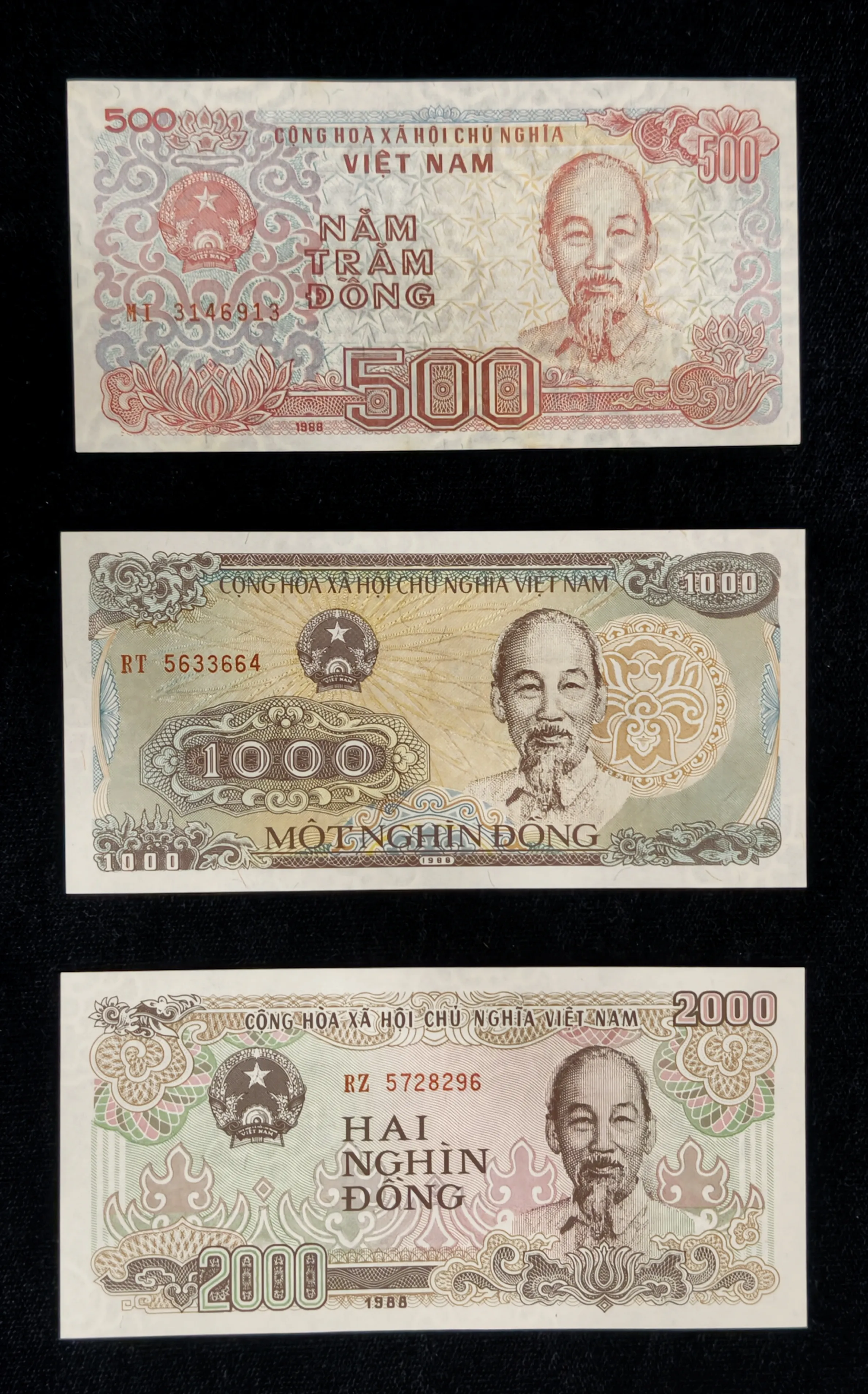 Vietnam Dong 3 notes set