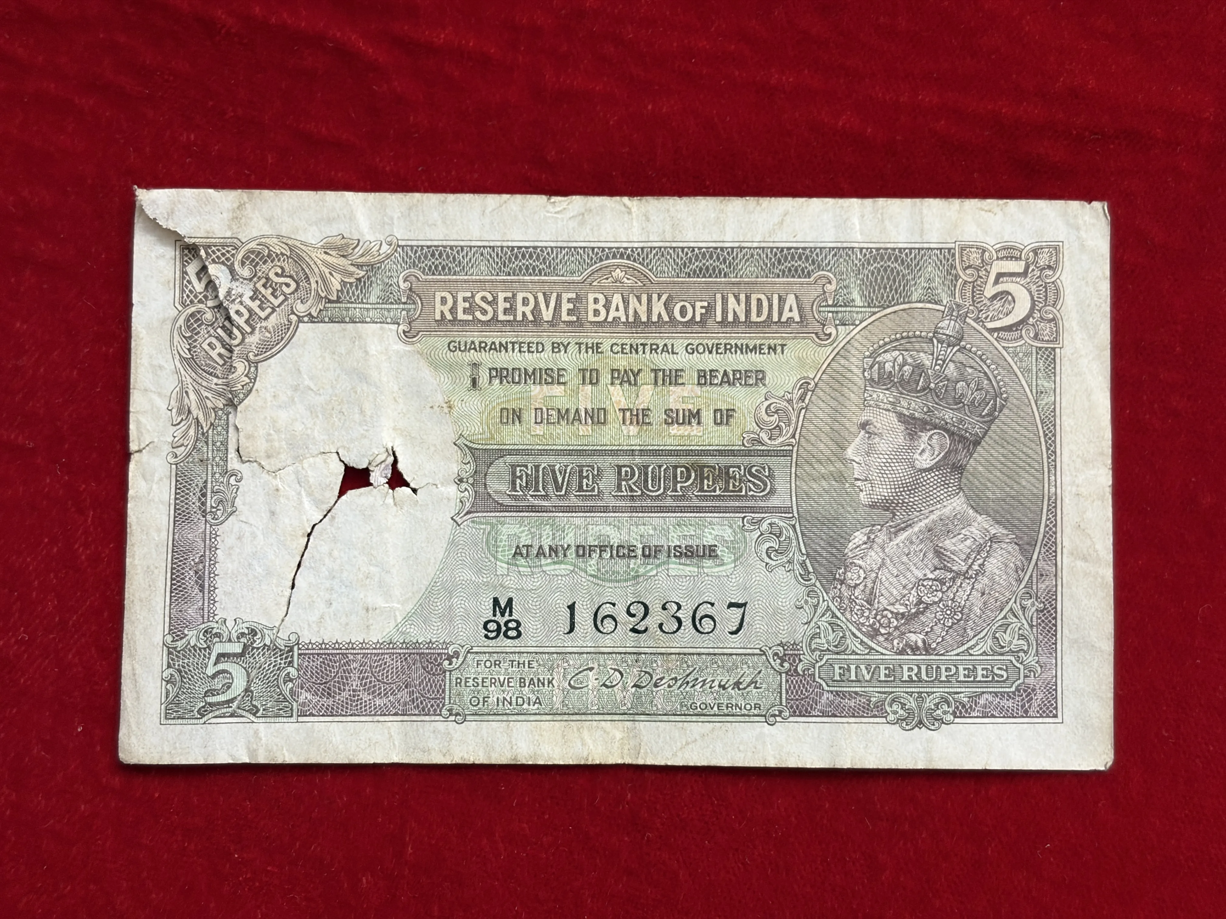 British India, 1944 Rupees 5 Banknote, King George VI (KG VI), Sign. C.D. Deshmukh, (M98 162367)
