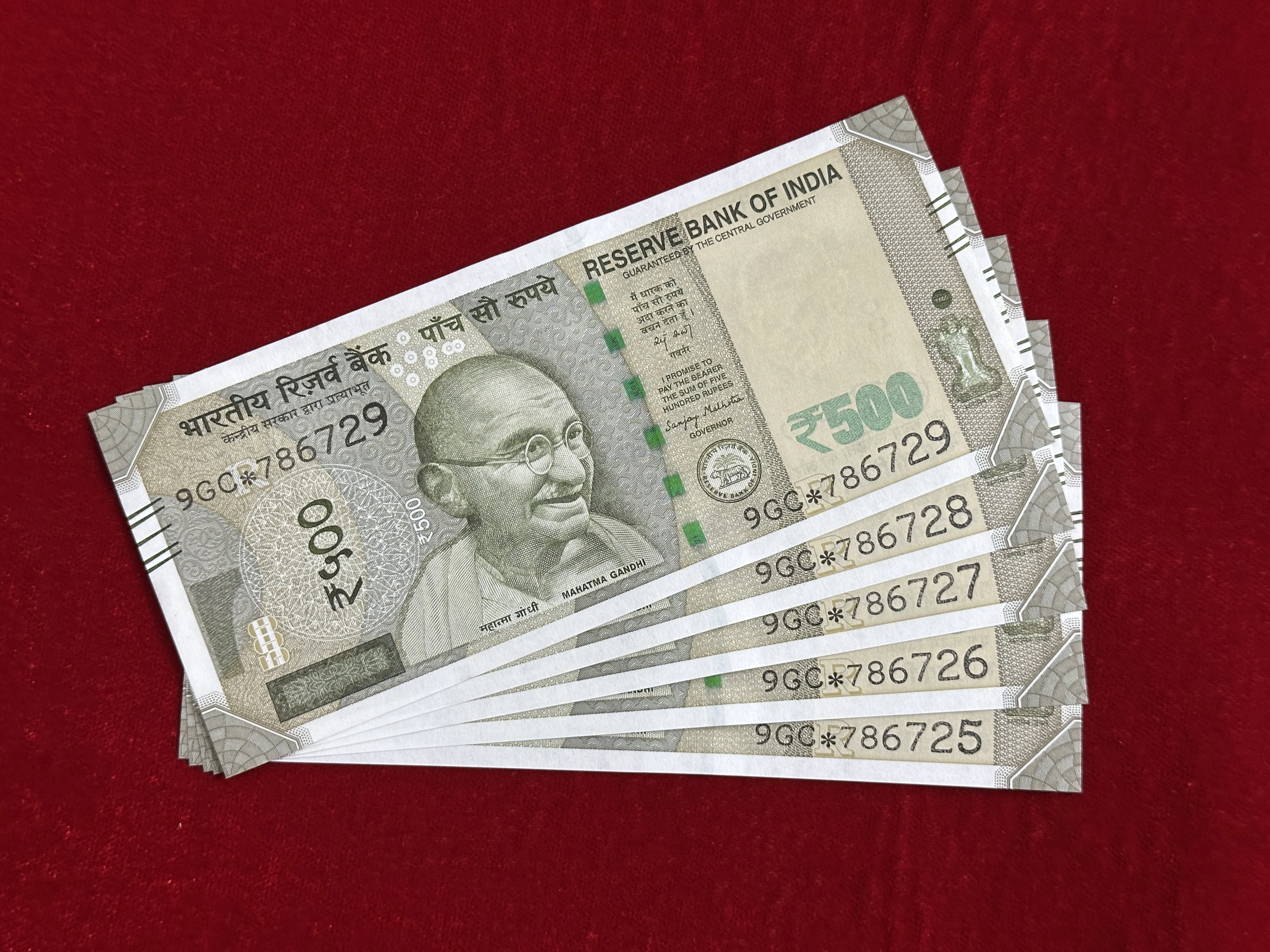 India, 2025 Rupees 500 x 5 Consecutive Serial Star Series Banknotes, Holy Fancy Serial Number Starting 786, Sign. Sanjay Malhotra, Inset R, Prefix 9GC, UNC, Scare, (9GC 786729)