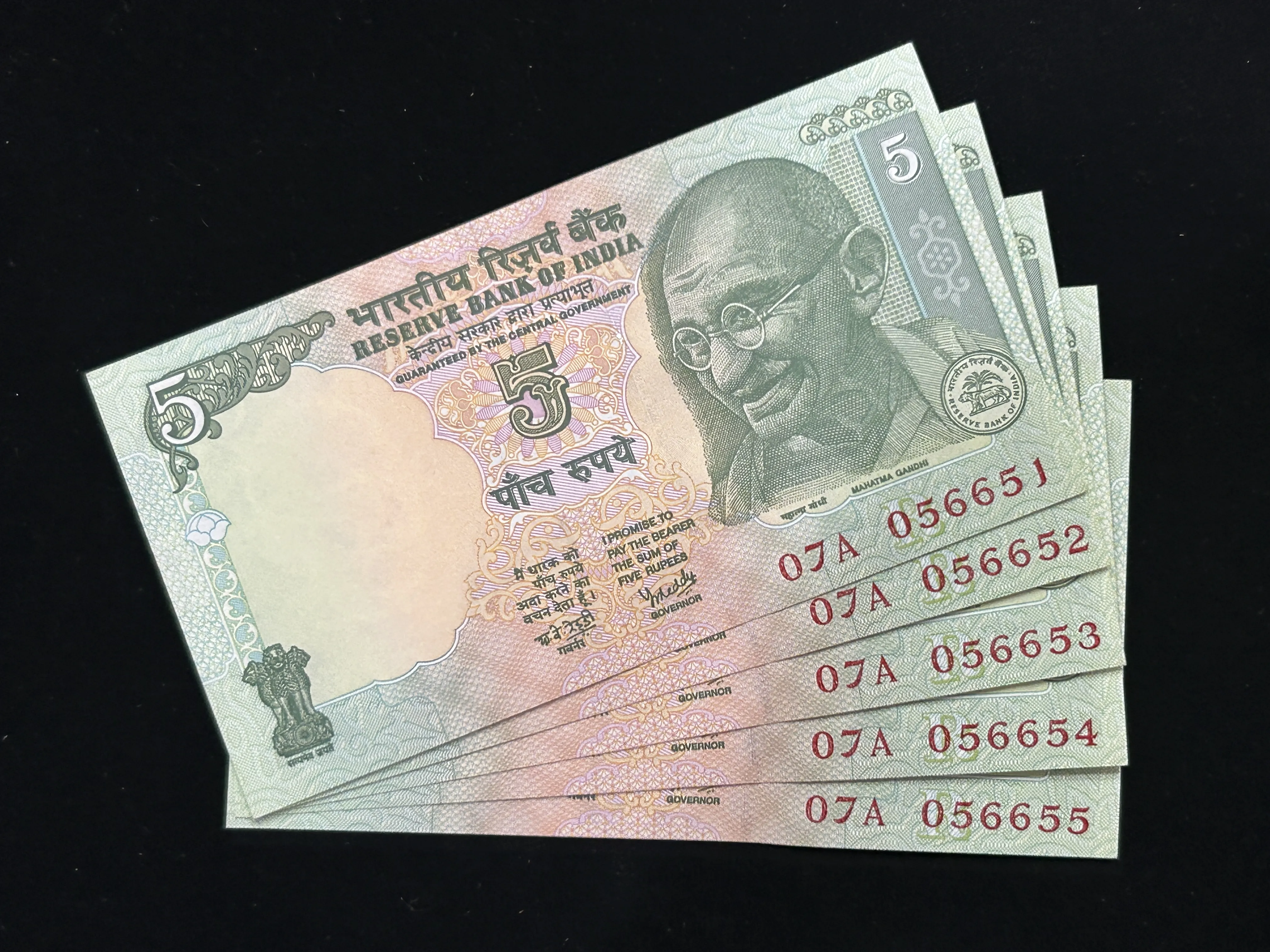 India, Rupees 5 x 5 Consecutive Serial Number Banknotes, Sign. Y.V. Reddy, Inset L, UNC, (07A 056651)