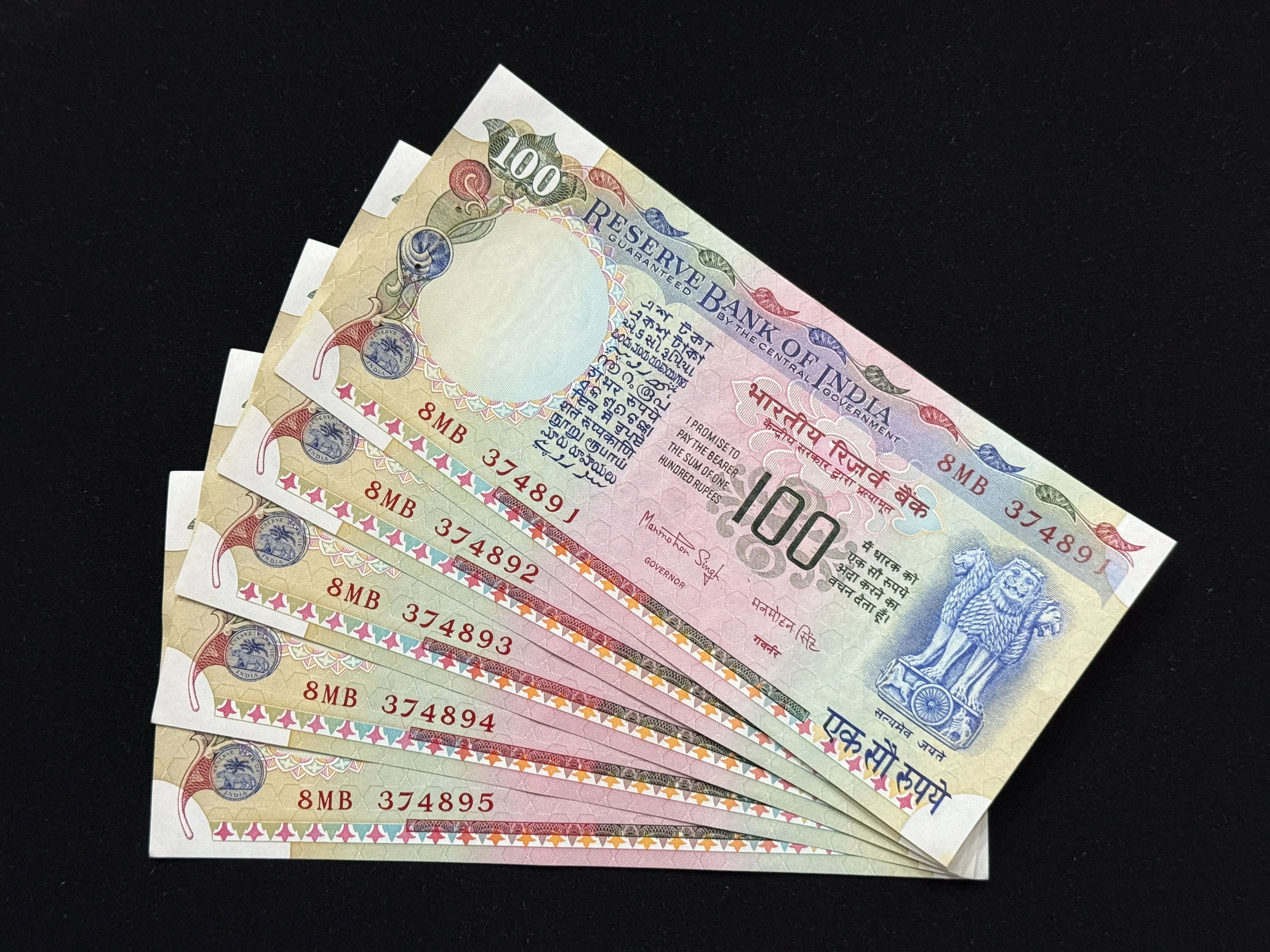 India, Rupees 100 x 5 Consecutive Serial Number Banknotes, Agriculture Issue, Sign. Manmohan Singh, UNC, RARE, (8MB 374891)