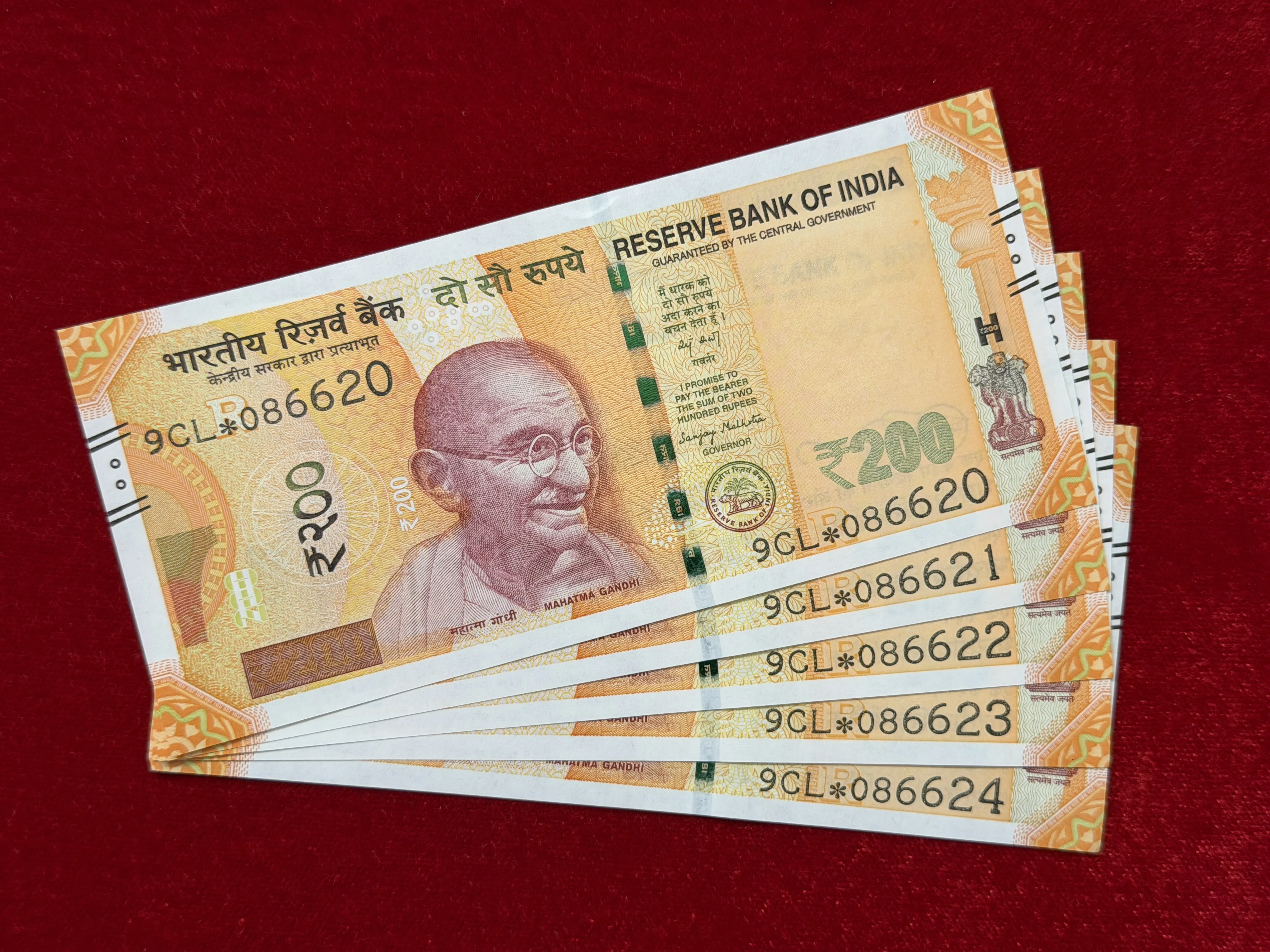 India, 2025 Rupees 200 x 5 Consecutive Star Series Banknotes, Sign. Sanjay Malhotra, Inset R, Prefix 9CL, UNC, RARE, (9CL 086620)